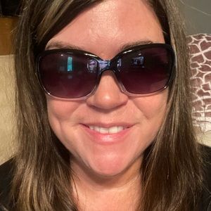 Ladies black sunglasses